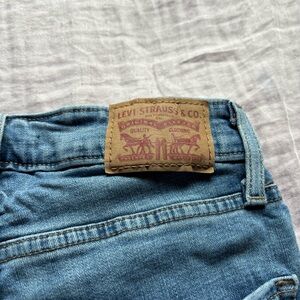 Levi's Women's High Rise Jeans - Blue